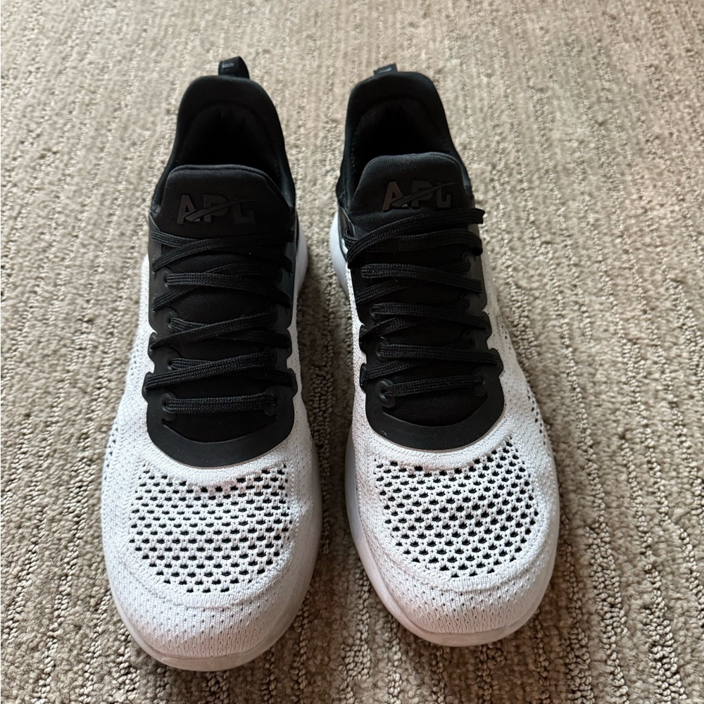 APL Black and White Techloom Tracer